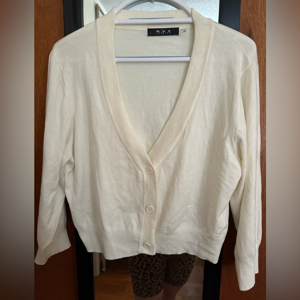 Mak sweater